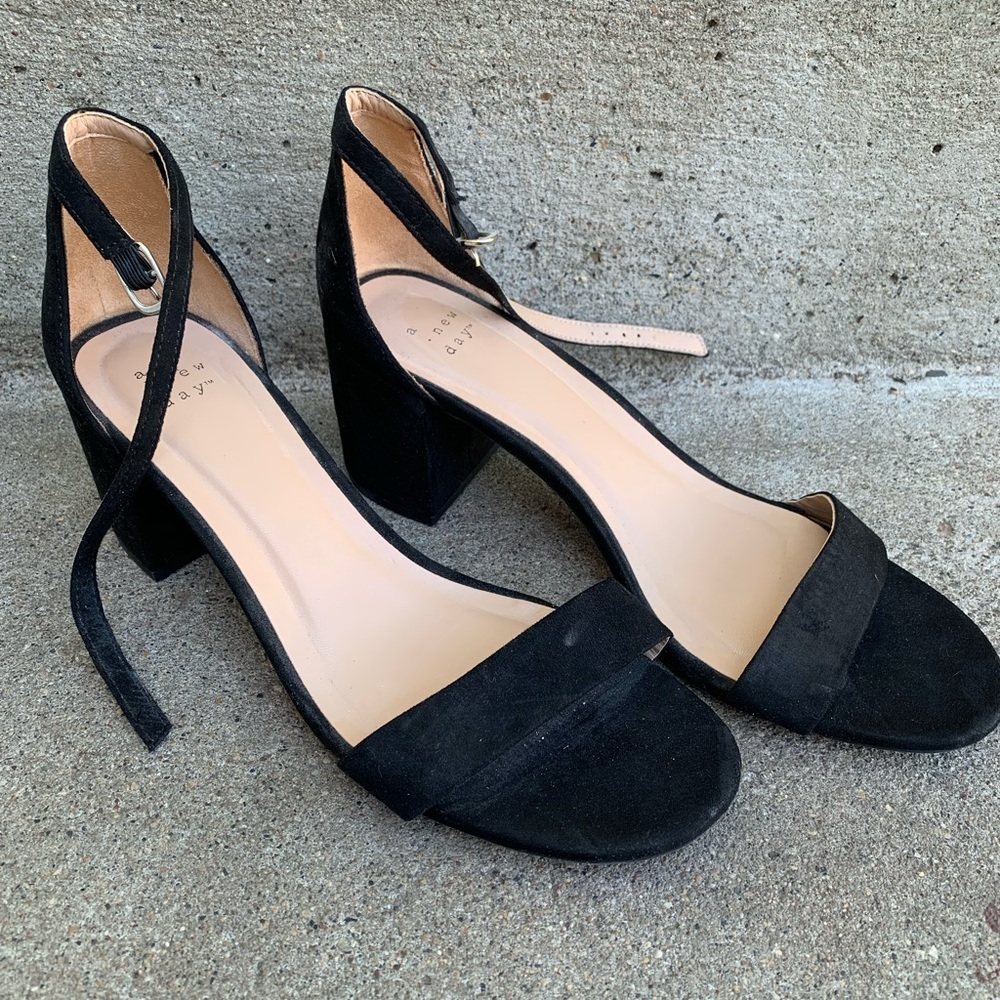 Women’s Suede Sandal Wedges